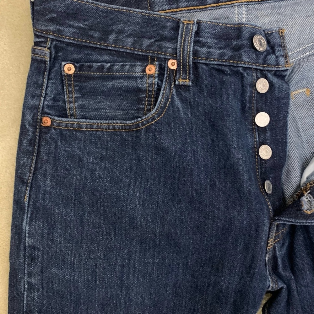 Vintage Levi Jeans 501 size W31 L30 gender neutral